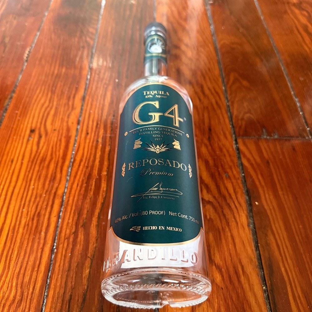 G4 Tequila Reposado Premium - EMPTY BOTTLE 750ml Rare - Picture 3 of 8